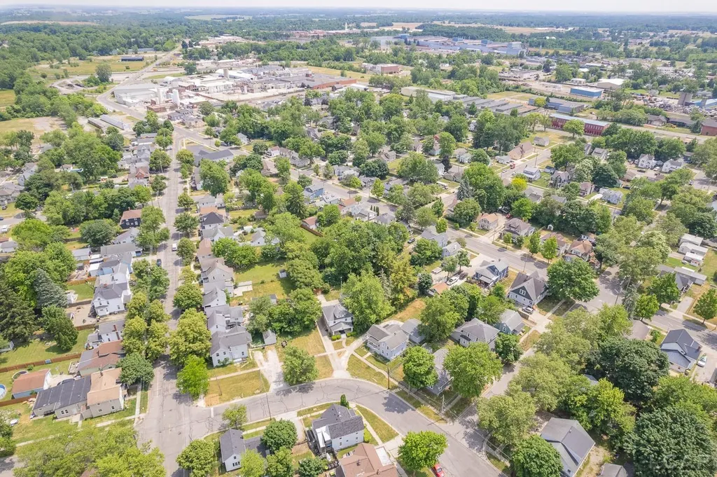 302 Croswell Street Adrian City MI 49221