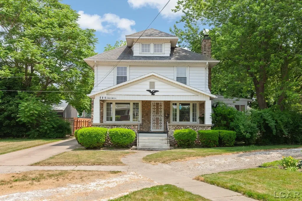 302 Croswell Street Adrian City MI 49221