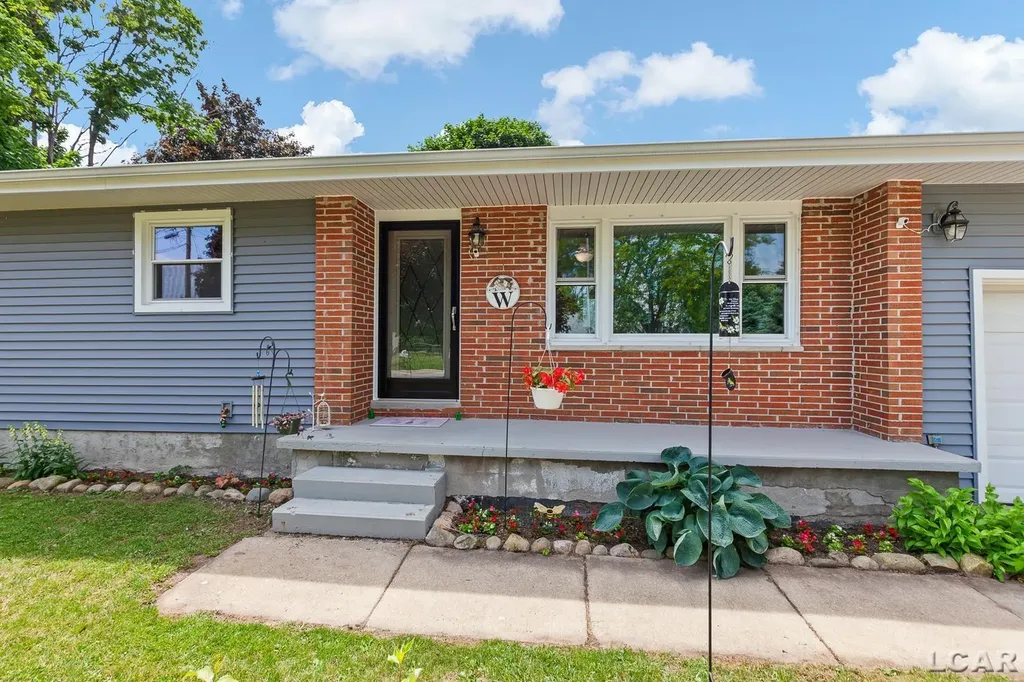1112 Jane Street Tecumseh City MI 49286