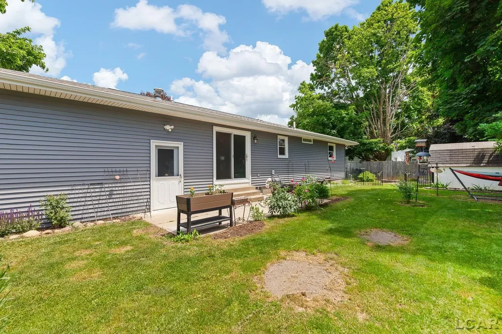 1112 Jane Street Tecumseh City MI 49286