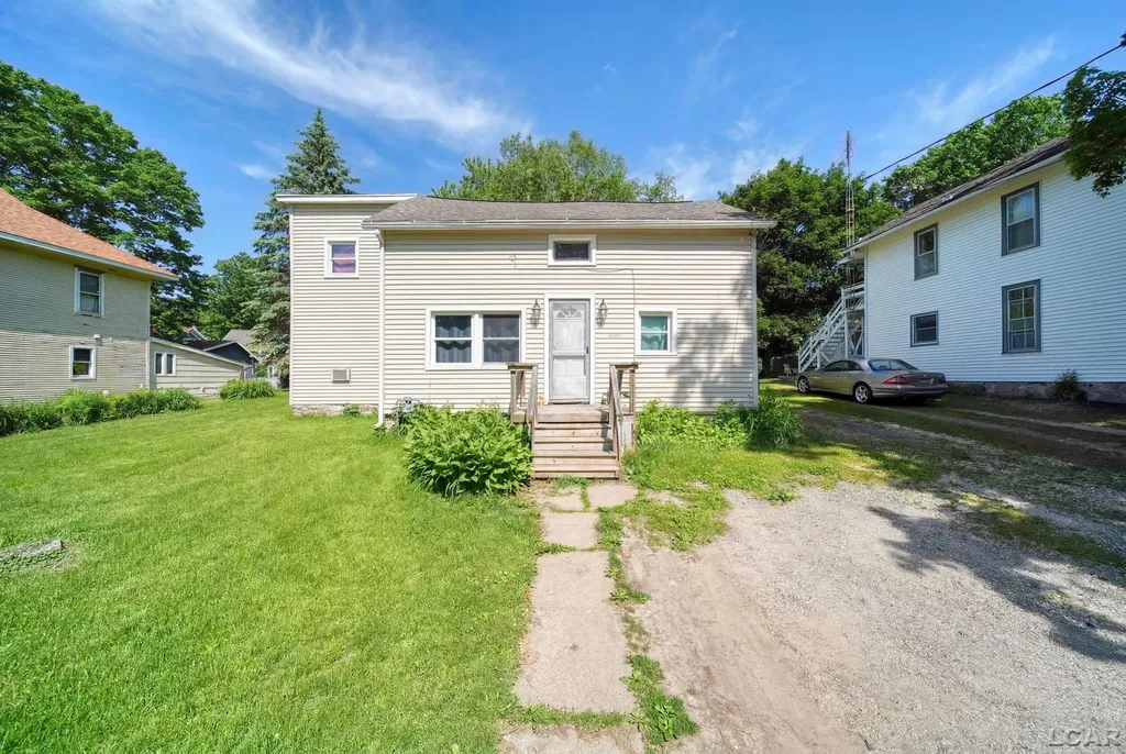 215 S Jackson Street Addison Village MI 49220