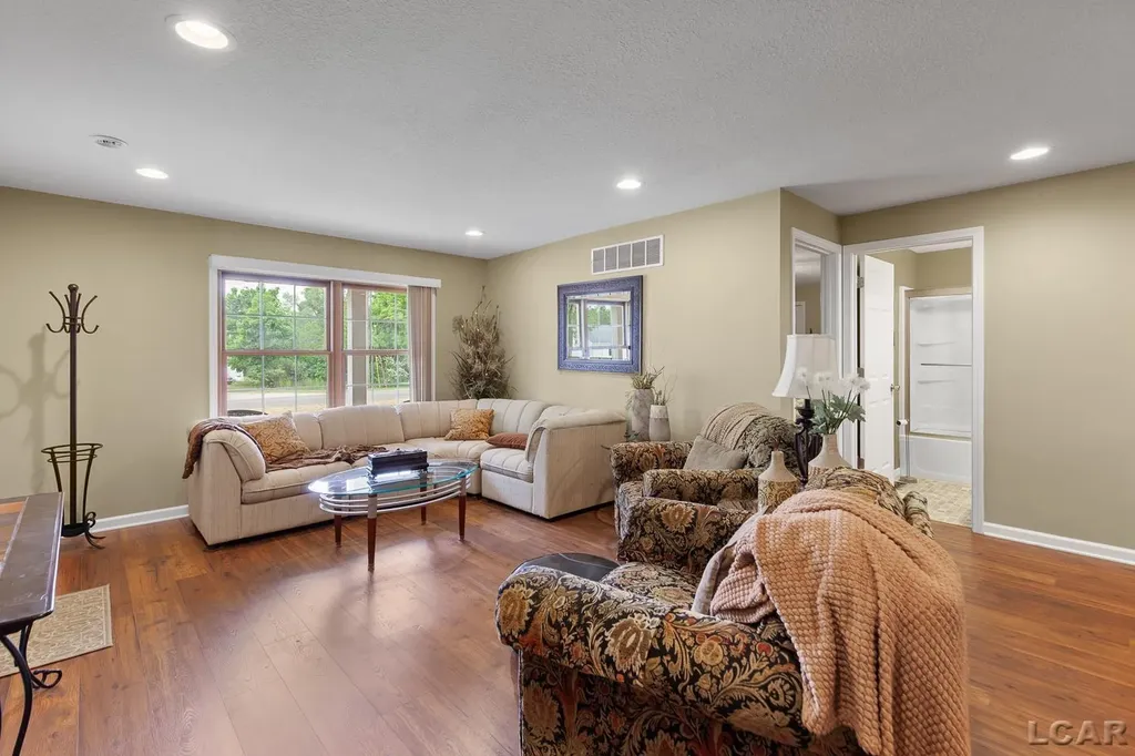 2831 Carson Highway Adrian Township MI 49221