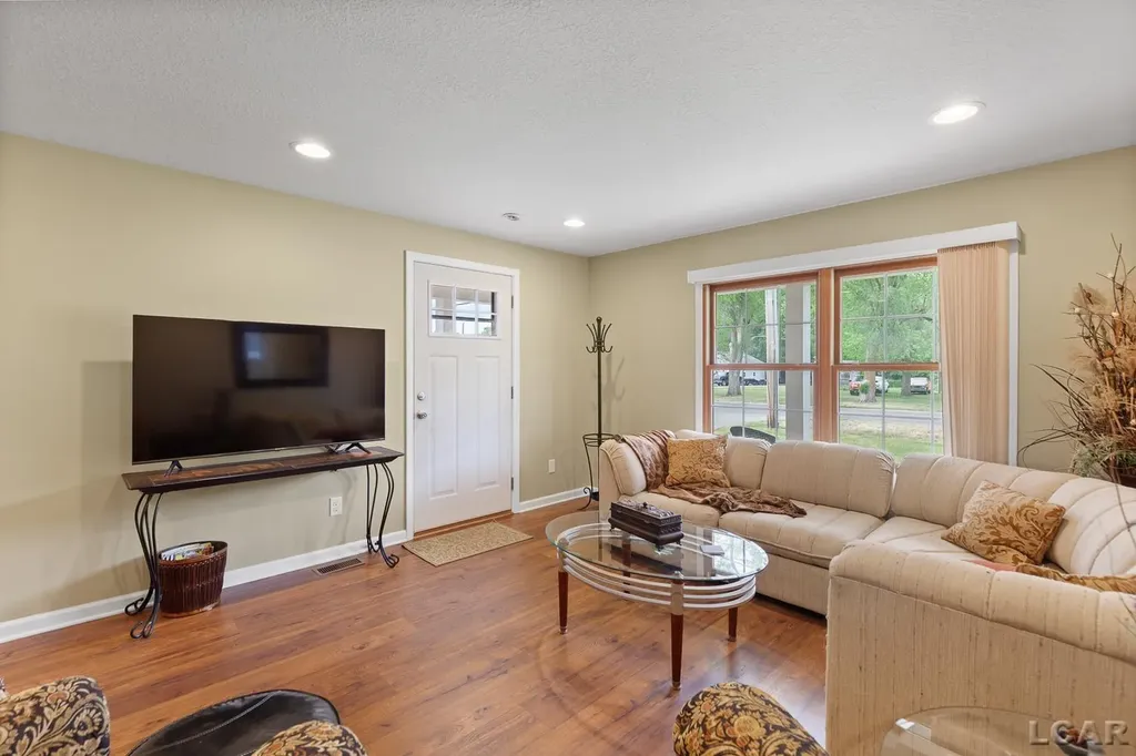 2831 Carson Highway Adrian Township MI 49221
