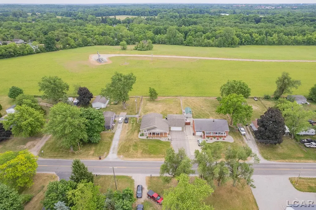 2831 Carson Highway Adrian Township MI 49221