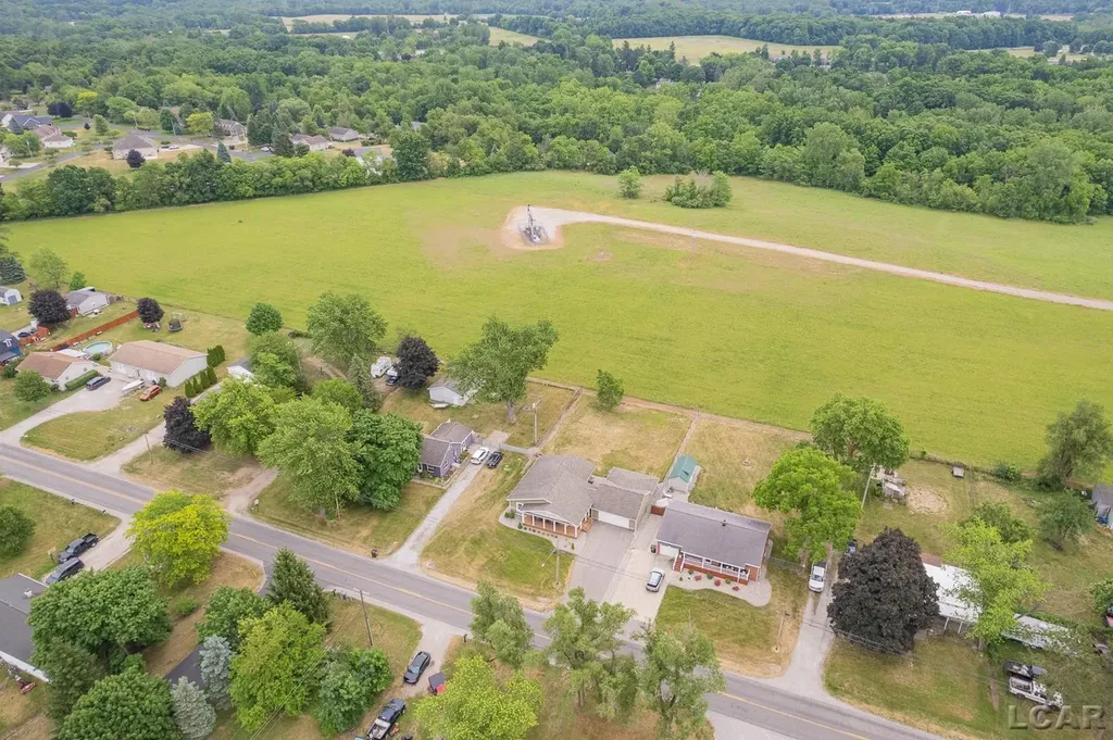 2831 Carson Highway Adrian Township MI 49221