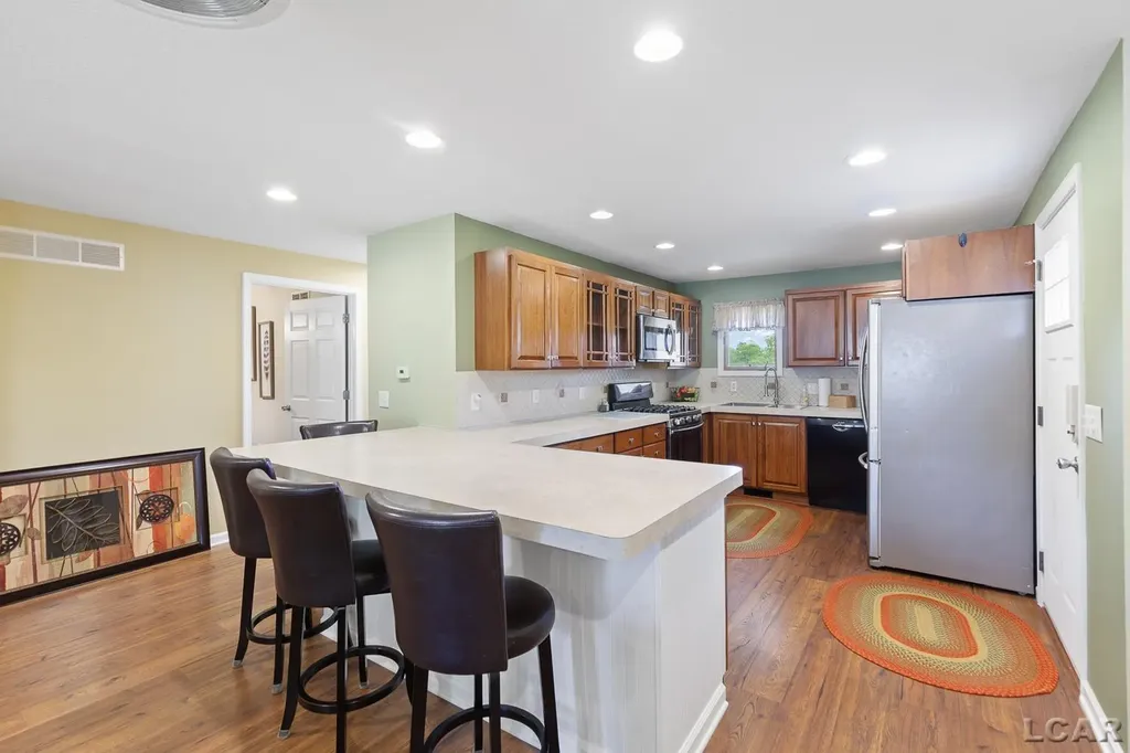 2831 Carson Highway Adrian Township MI 49221