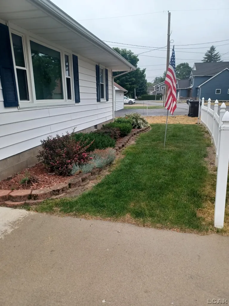 2795 Round Lake Highway Rollin Township MI 49253