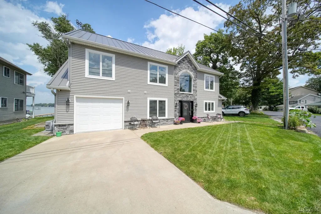 2892 Round Lake Highway Rollin Township MI 49253