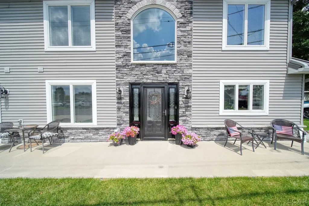 2892 Round Lake Highway Rollin Township MI 49253