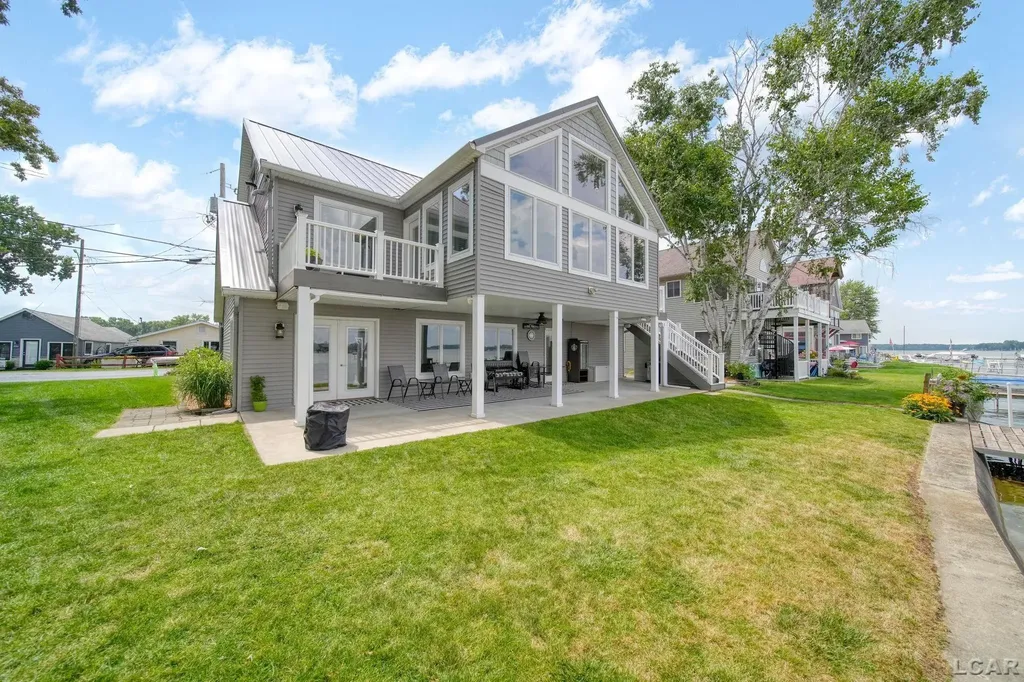 2892 Round Lake Highway Rollin Township MI 49253