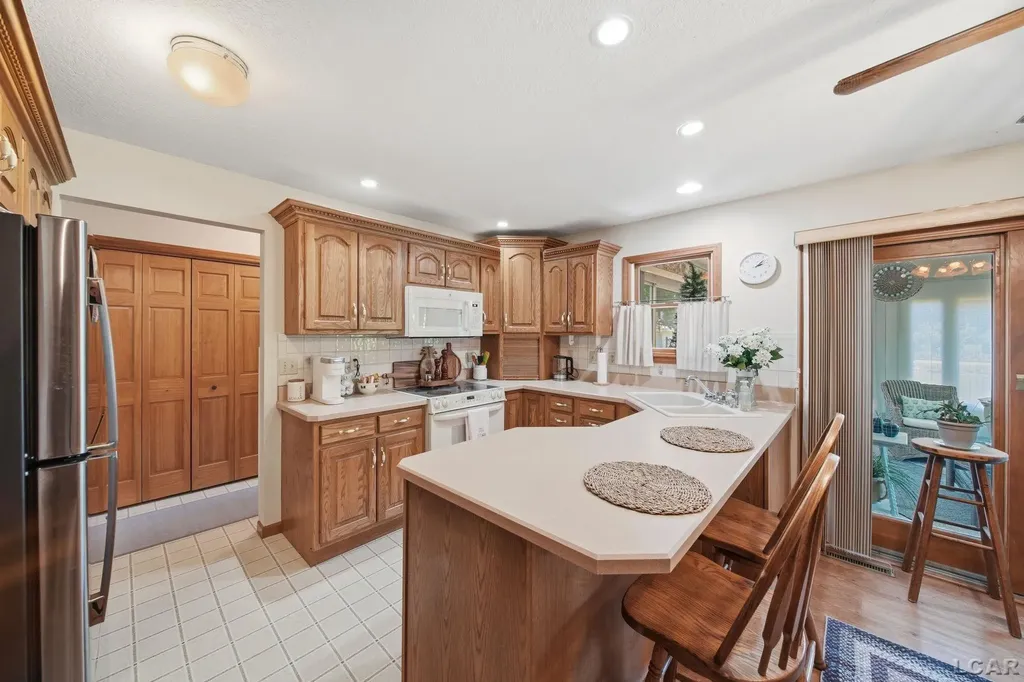 2978 Lee Marie Drive Adrian Township MI 49221