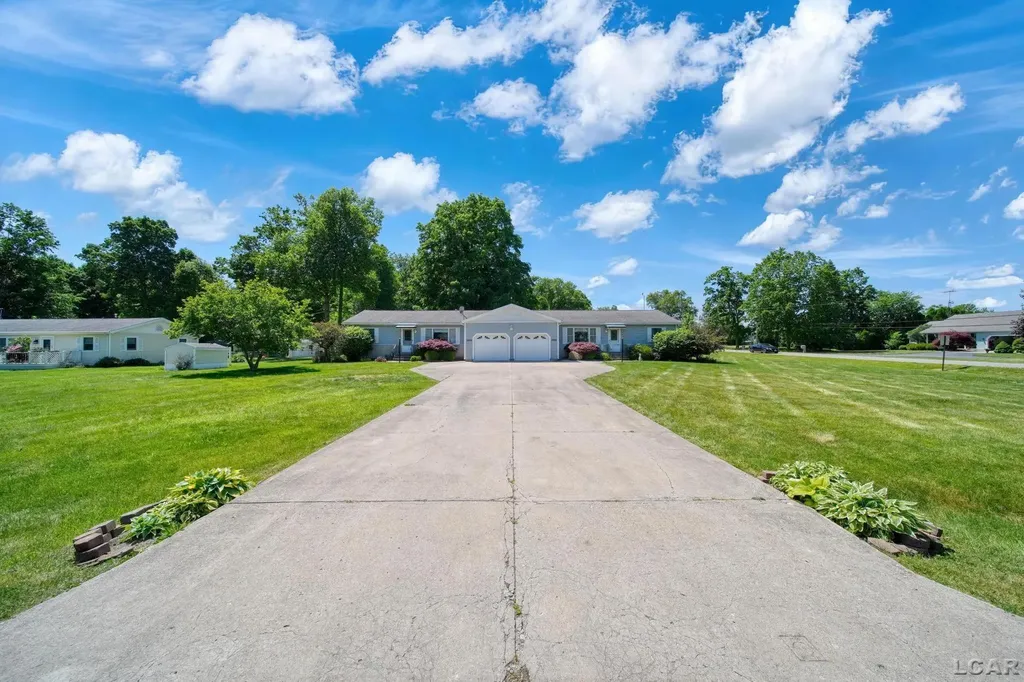 2978 Lee Marie Drive Adrian Township MI 49221
