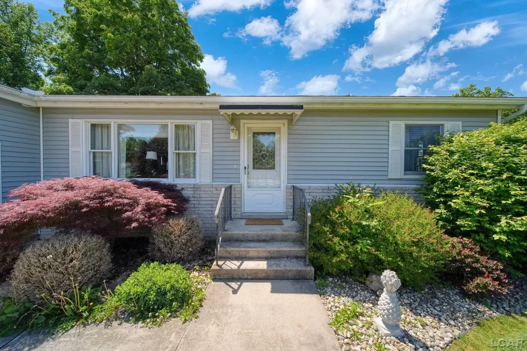 2978 Lee Marie Drive Adrian Township MI 49221