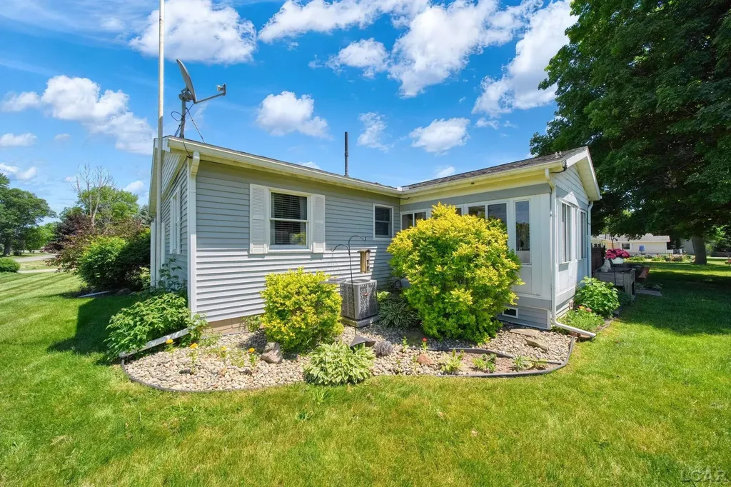 2978 Lee Marie Drive Adrian Township MI 49221