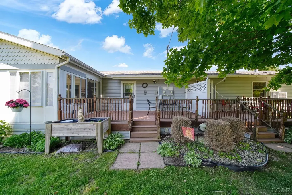 2978 Lee Marie Drive Adrian Township MI 49221