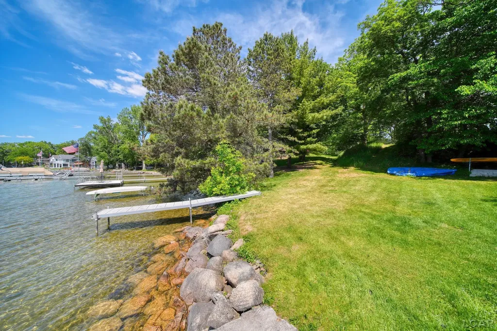 3940 Round Lake Highway Woodstock Township MI 49253
