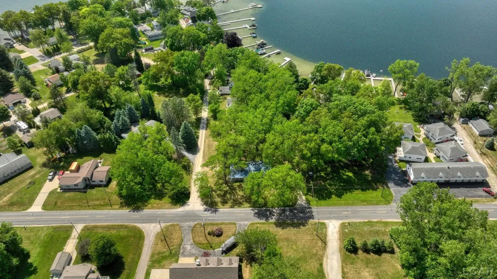 3940 Round Lake Highway Woodstock Township MI 49253