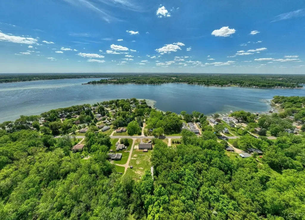 3940 Round Lake Highway Woodstock Township MI 49253