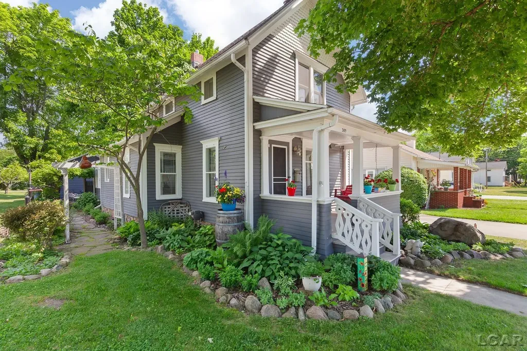 309 W Cummins Street Tecumseh City MI 49286