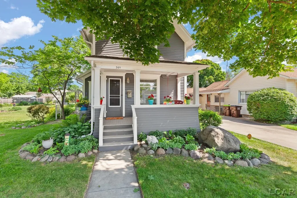 309 W Cummins Street Tecumseh City MI 49286