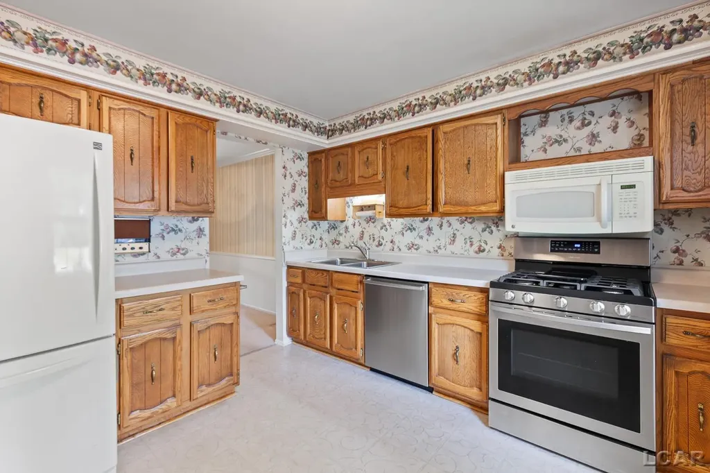 42948 Richards Court Northville Township MI 48167
