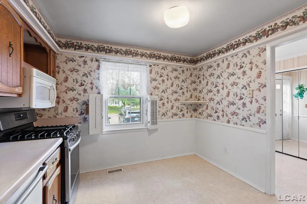 42948 Richards Court Northville Township MI 48167