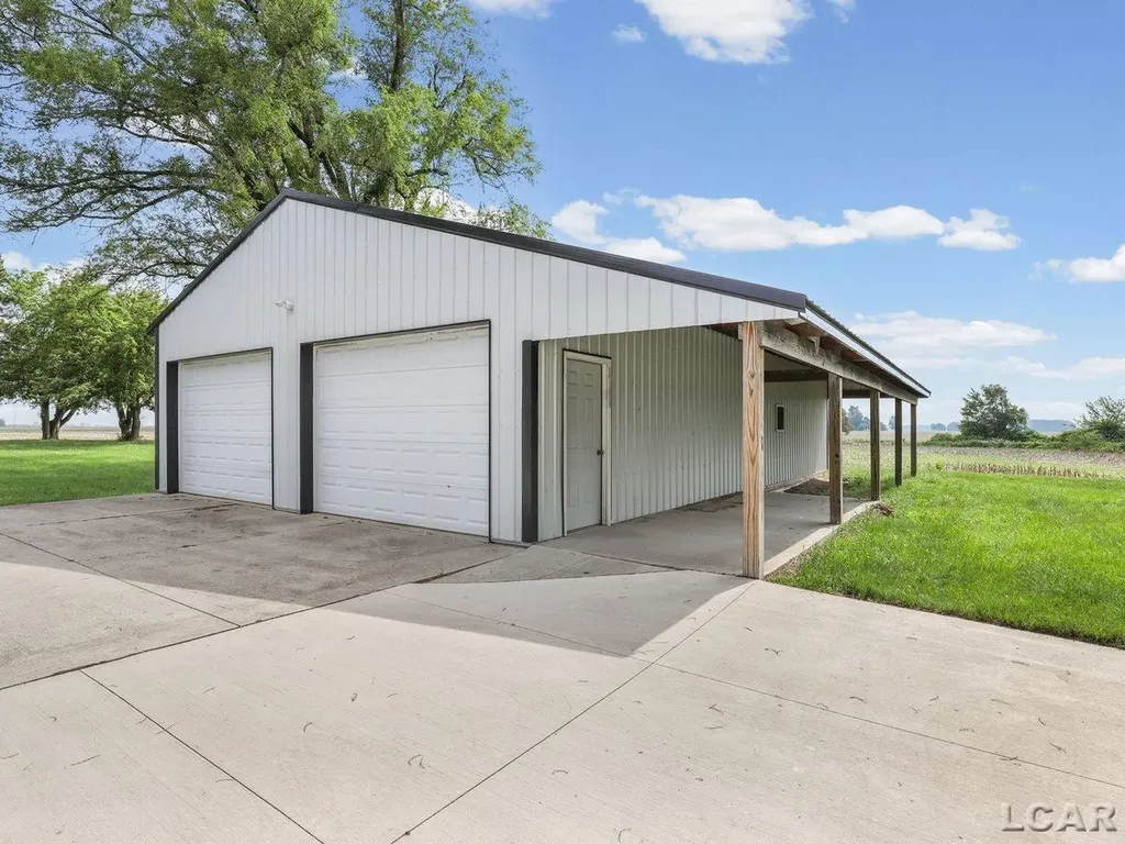 2405 S Piotter Highway Deerfield Township MI 49228