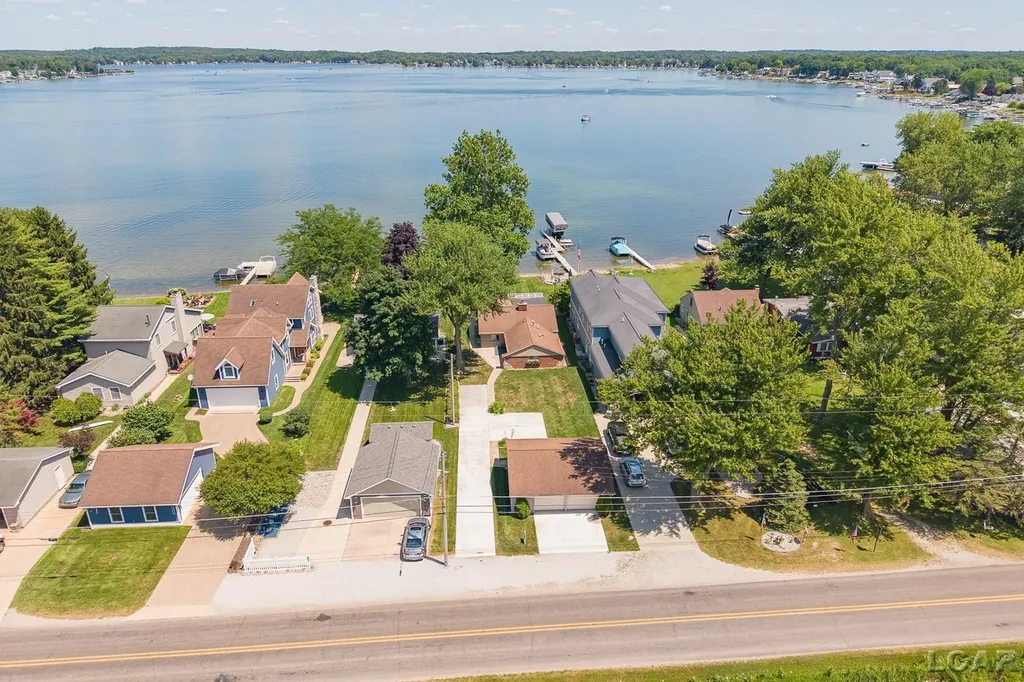 10140 Devils Lake Highway Rollin Township MI 49253