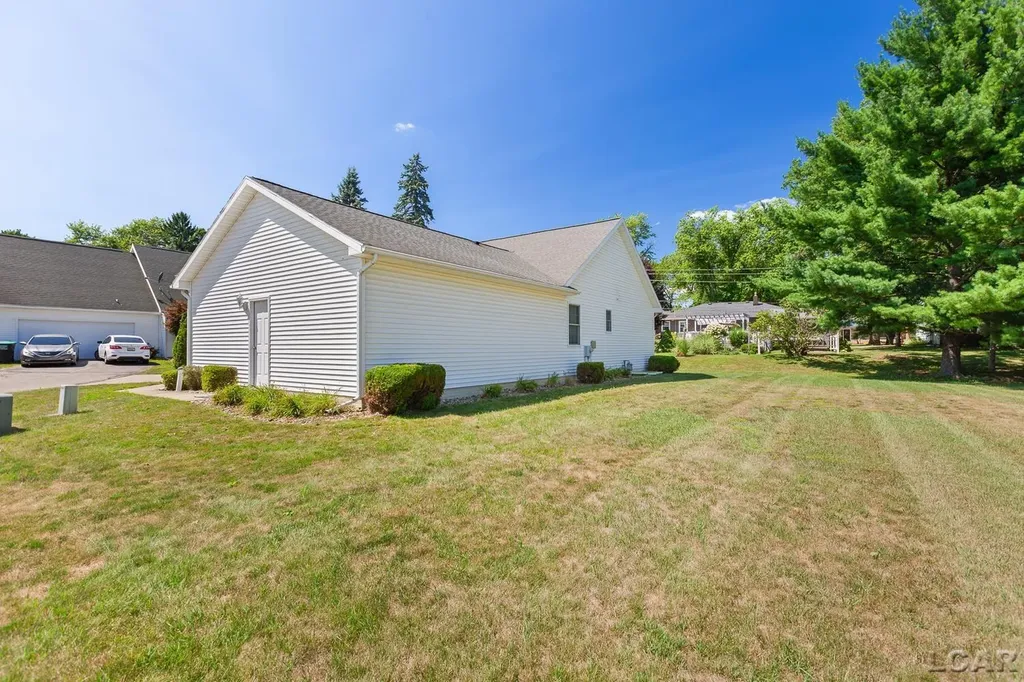784 W Maple Avenue Adrian City MI 49221