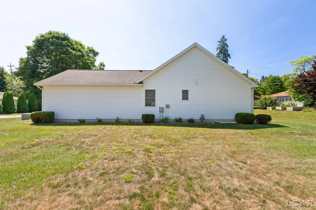 784 W Maple Avenue Adrian City MI 49221