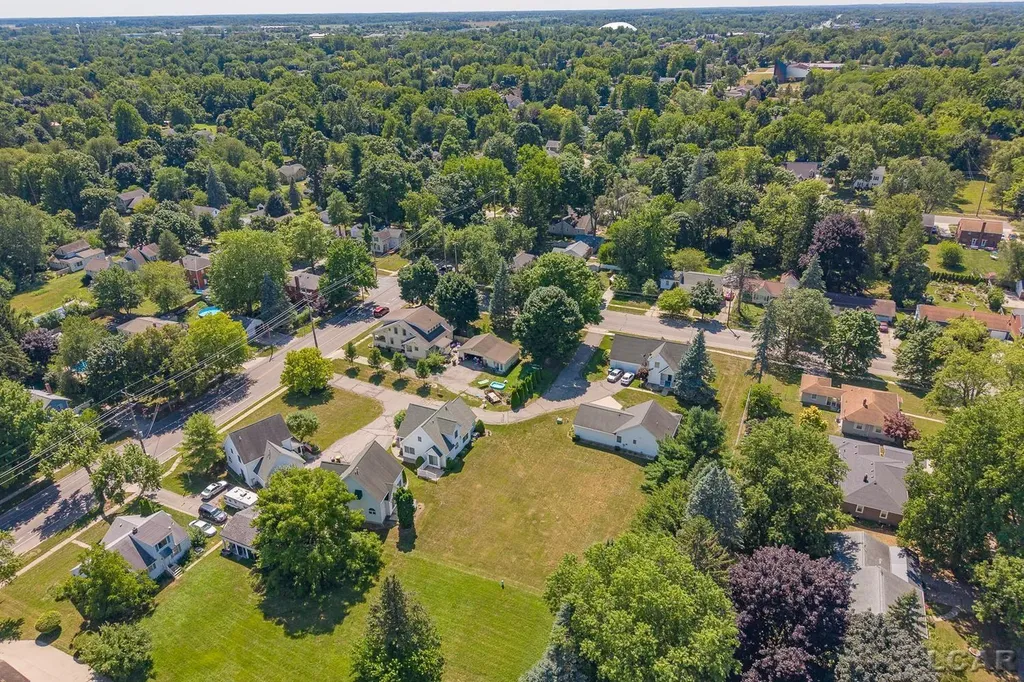 784 W Maple Avenue Adrian City MI 49221