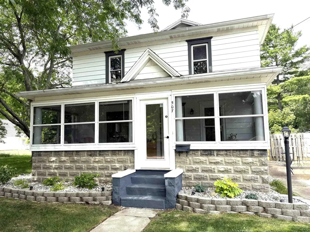 507 S Pearl Street Tecumseh City MI 49286