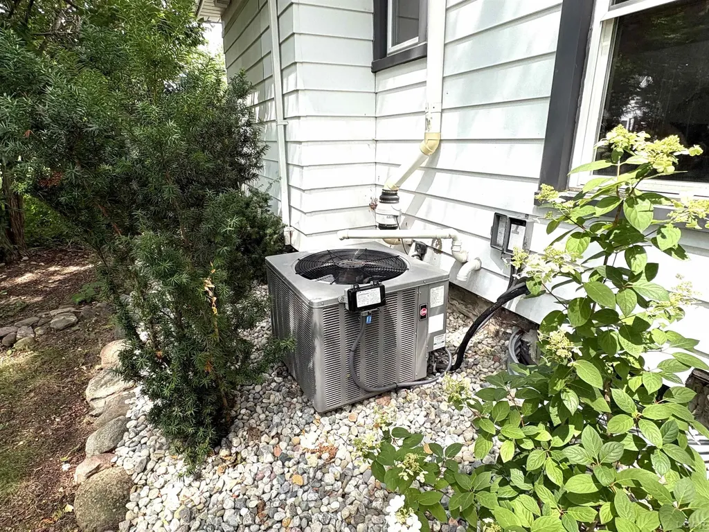507 S Pearl Street Tecumseh City MI 49286
