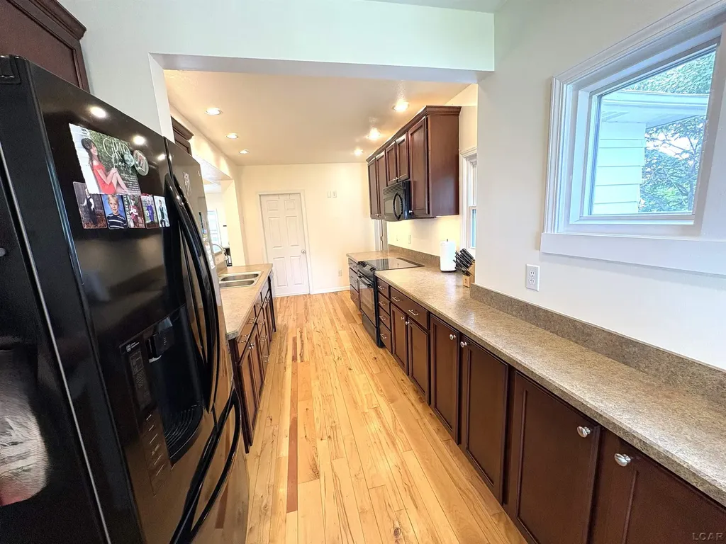 507 S Pearl Street Tecumseh City MI 49286