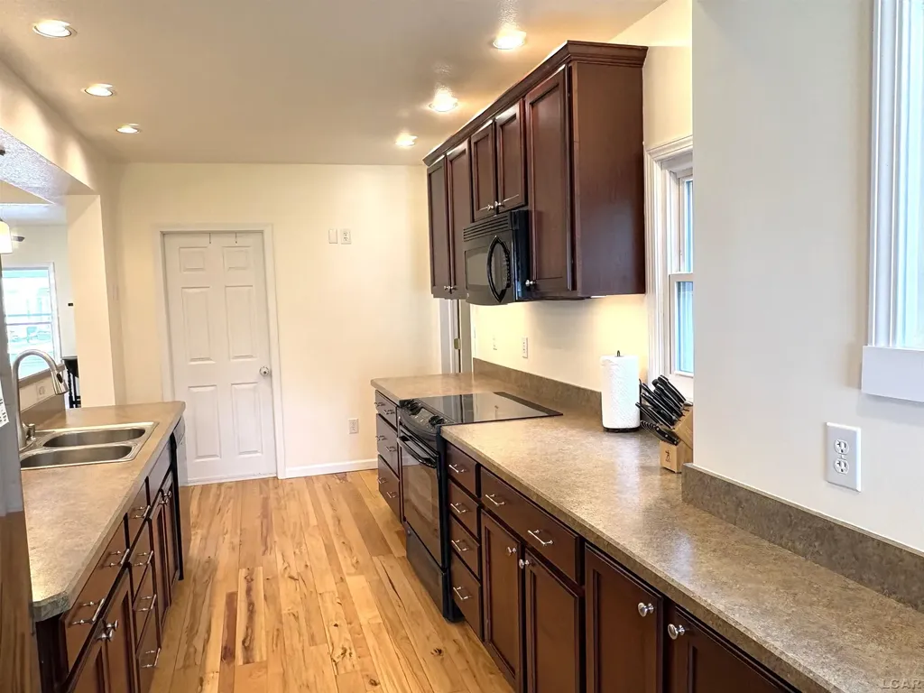 507 S Pearl Street Tecumseh City MI 49286
