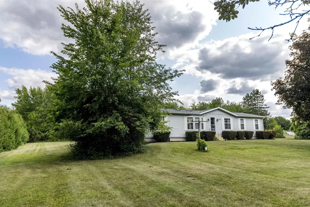 5043 N Adrian Highway Raisin Township MI 49221
