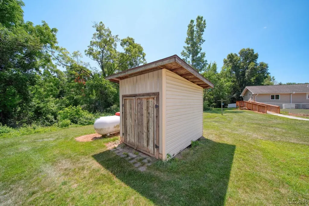 6573 Pawson Road Franklin Township MI 49265
