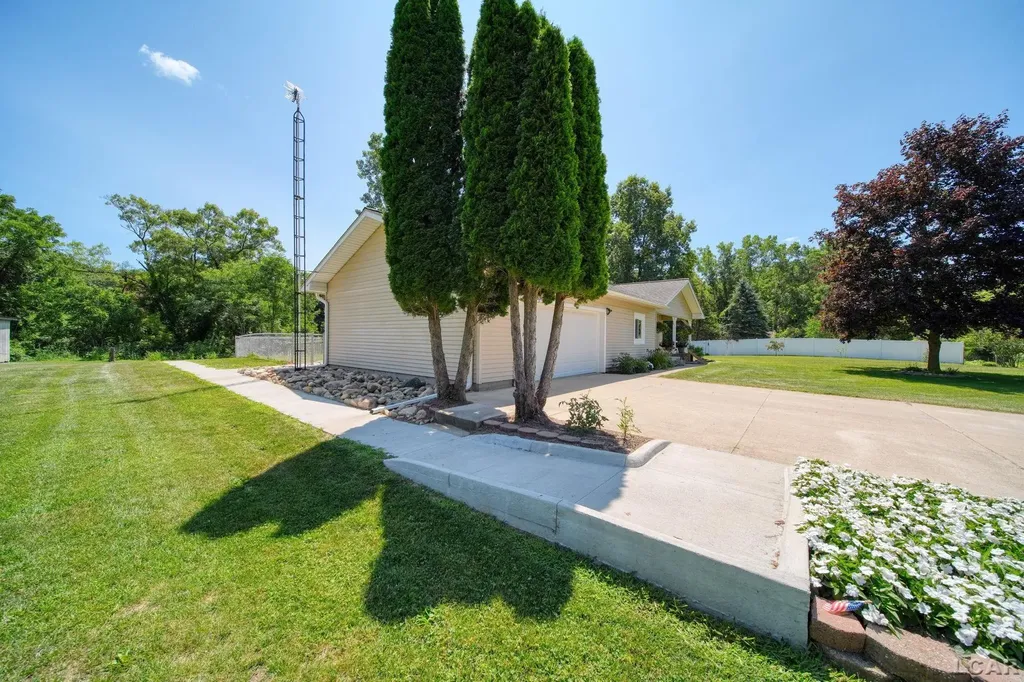 6573 Pawson Road Franklin Township MI 49265