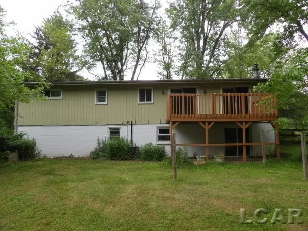3251 Maplewood Avenue Bedford Township MI 48144