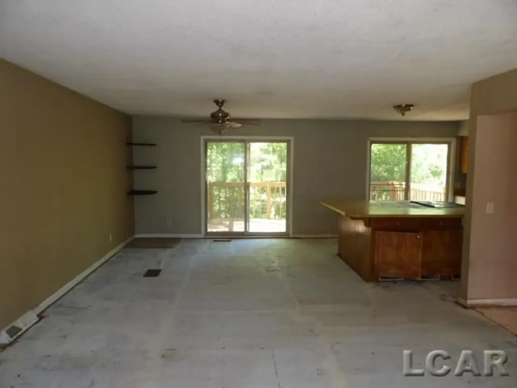 3251 Maplewood Avenue Bedford Township MI 48144