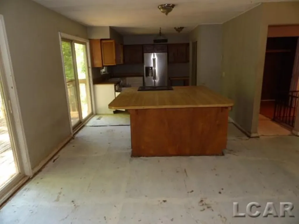 3251 Maplewood Avenue Bedford Township MI 48144