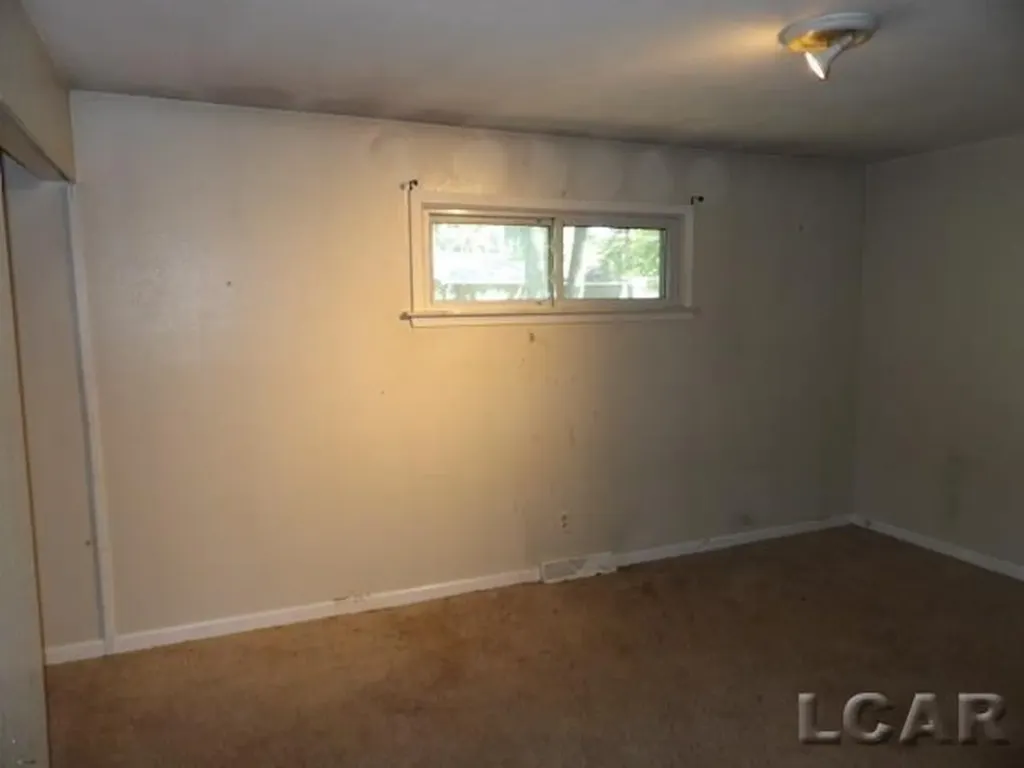3251 Maplewood Avenue Bedford Township MI 48144