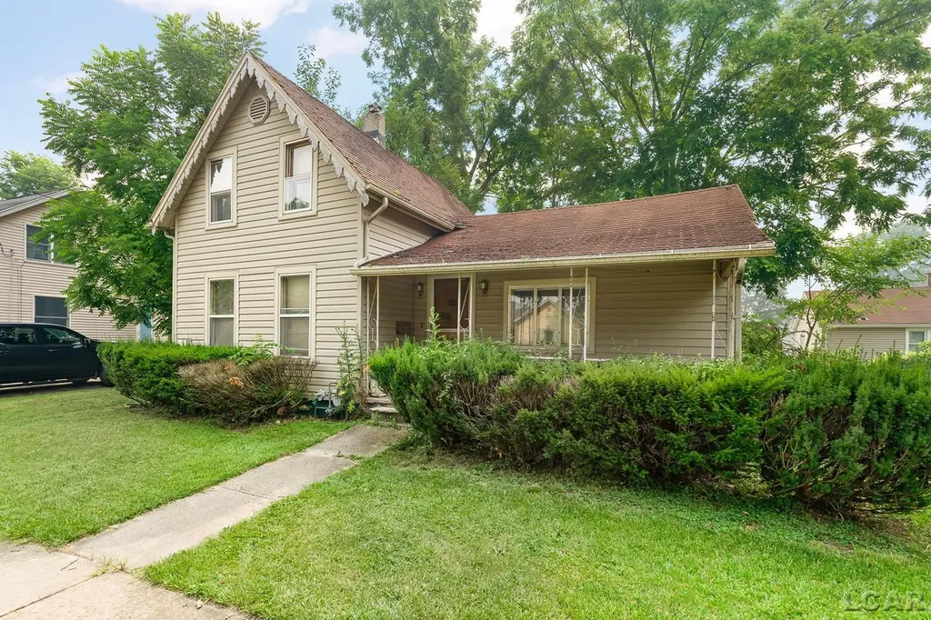 306 Summer Street Adrian City MI 49221