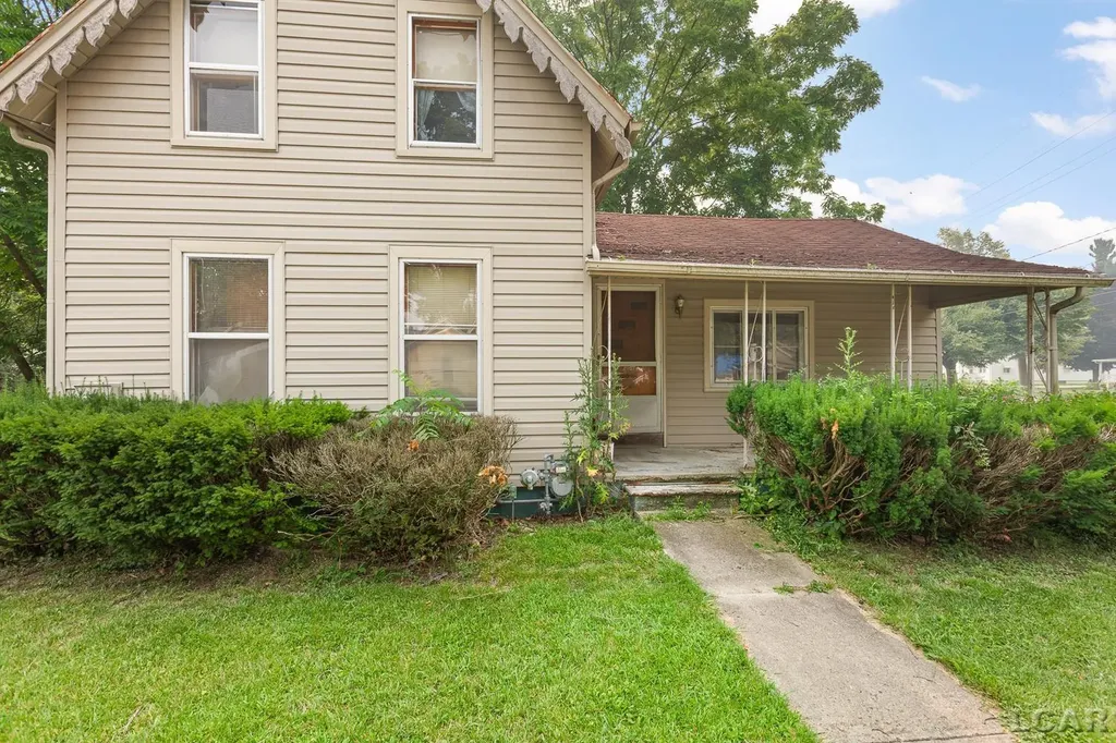306 Summer Street Adrian City MI 49221