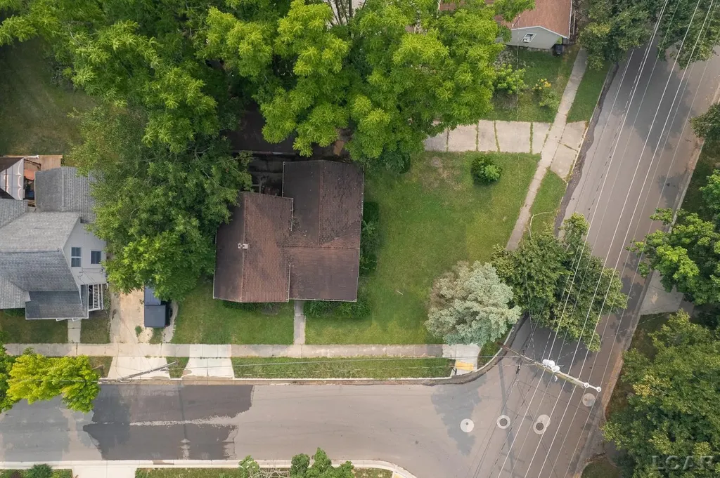 306 Summer Street Adrian City MI 49221