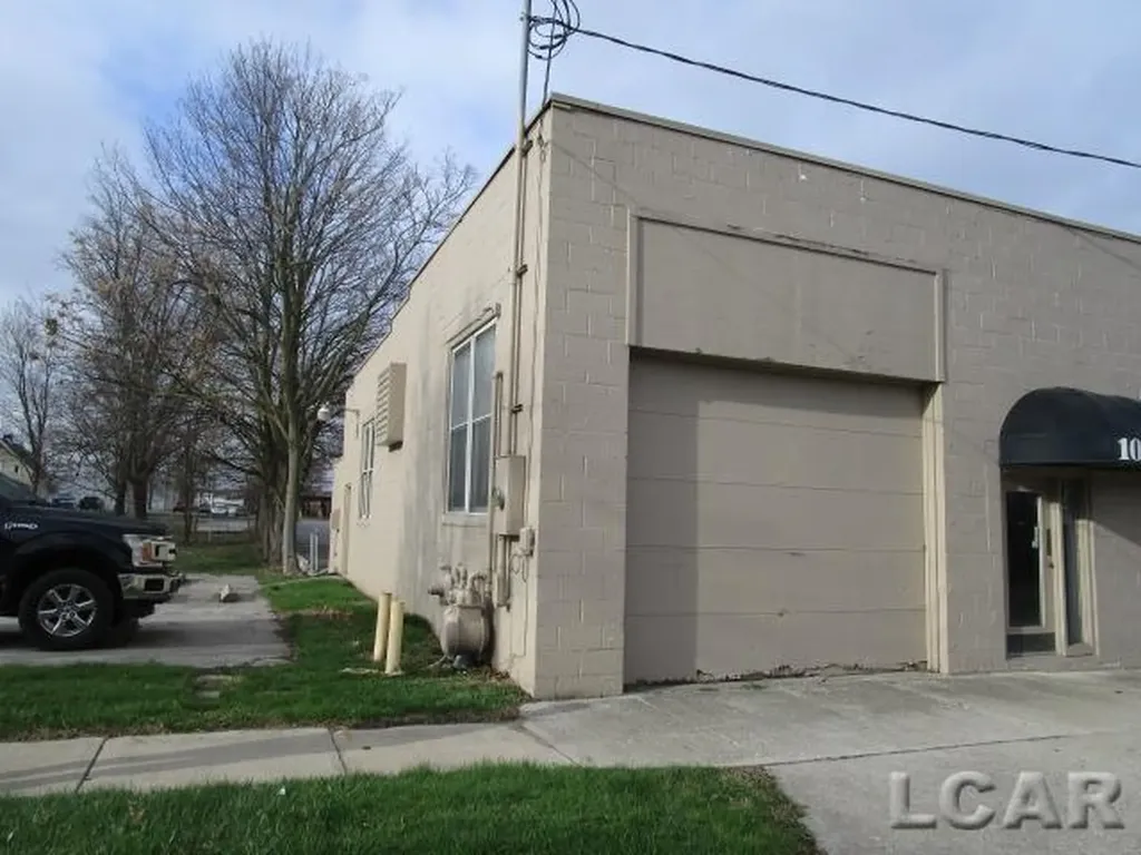 108 E Butler Street Adrian City MI 49221