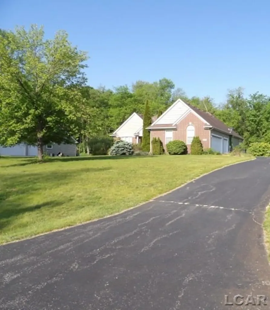 4324 Mckenna Drive Raisin Township MI 49221