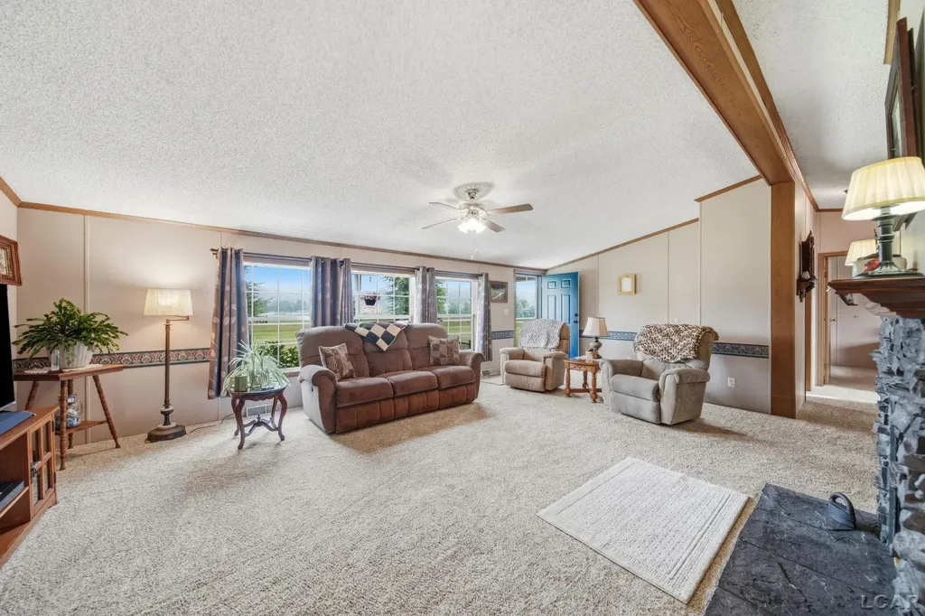 1052 Meanwell Road Dundee Township MI 48131
