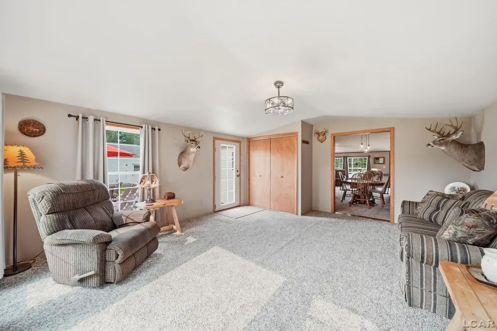 1052 Meanwell Road Dundee Township MI 48131