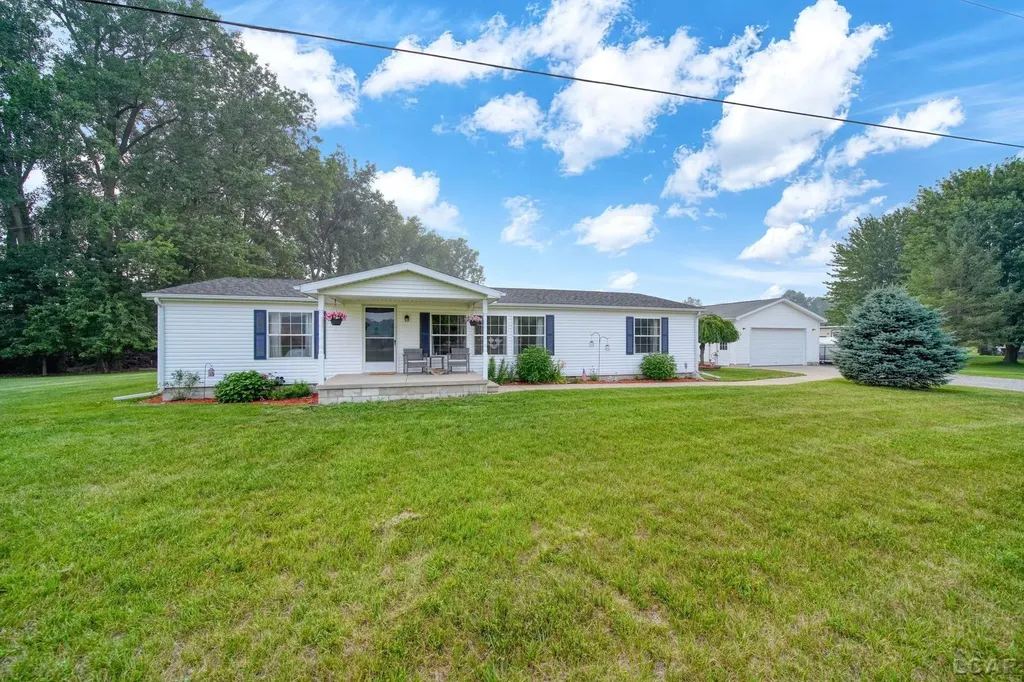 1052 Meanwell Road Dundee Township MI 48131